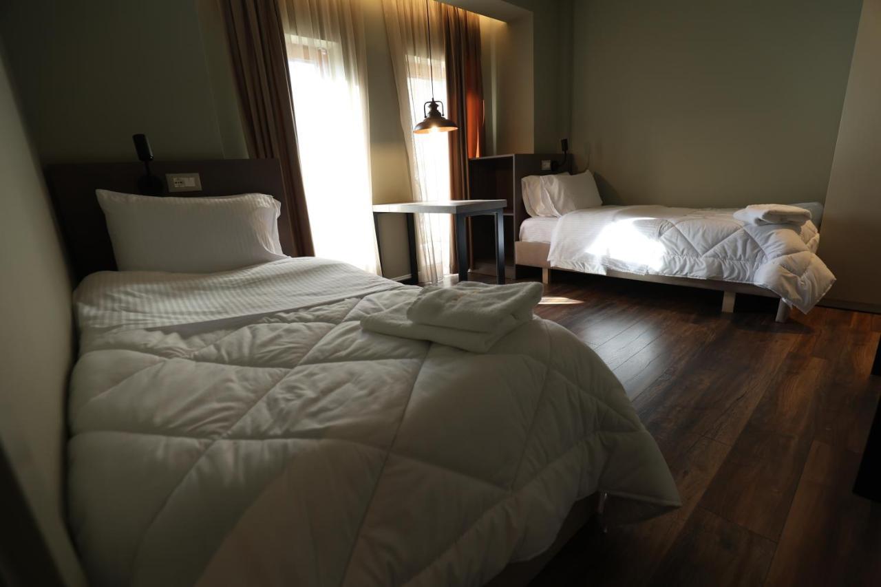Vila Borgjeze Korce Luaran gambar
